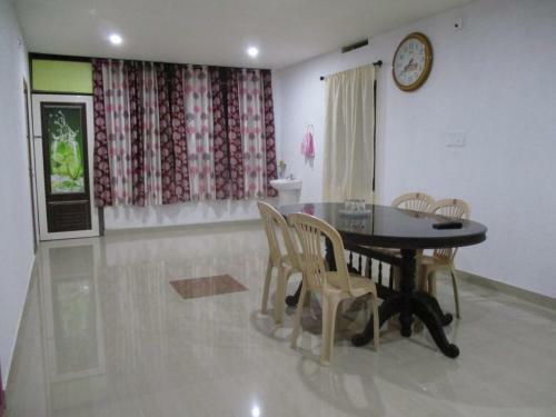 Apartamento Palakkayamthattu Homestay