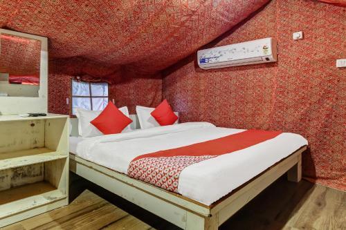 Oyo 41341 Hotel Paradise Tent Resorts