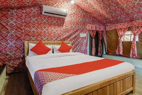 Oyo 41341 Hotel Paradise Tent Resorts