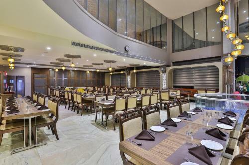 Hotel Oyo 22368 Riya Revati Resort