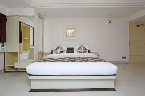 Oyo 10264 Hotel Midtown