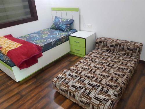 Centrally Located Entire Apartment Near Ito