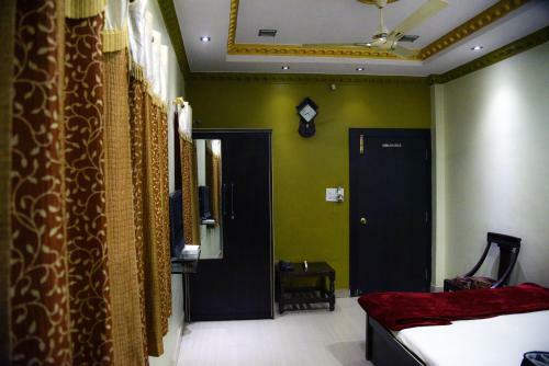 Hotel Parvati Palace Sehore