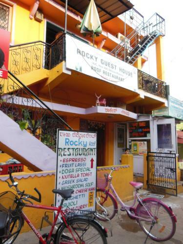 Hostal Rocky Guesthouse