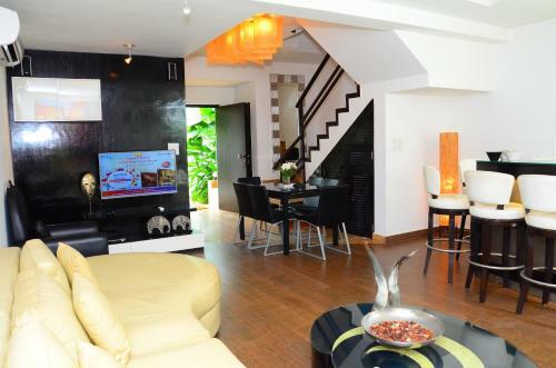Villa Samaara11, Candolim Beach 300mts, Luxury 3br