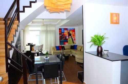 Villa Samaara11, Candolim Beach 300mts, Luxury 3br