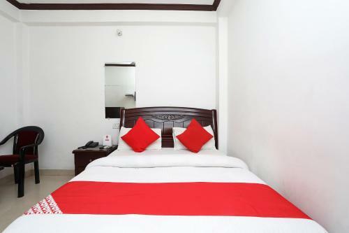 Oyo 15027 Hotel Lotus International