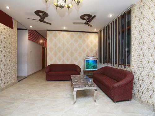Oyo 15027 Hotel Lotus International
