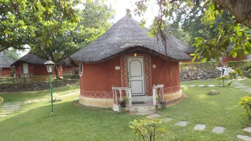 Hotel Kishkinda Heritage Resort