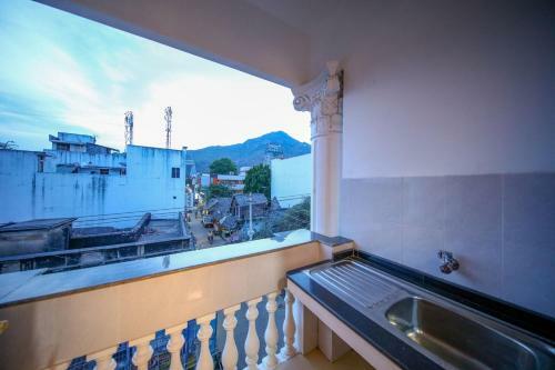 Manasarovar Homes - Rajalakshmi Serviced Apartments