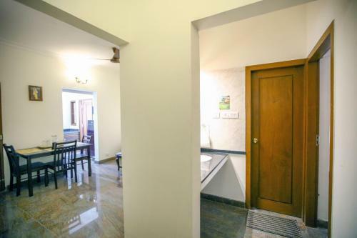 Manasarovar Homes - Rajalakshmi Serviced Apartments
