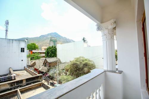 Manasarovar Homes - Rajalakshmi Serviced Apartments
