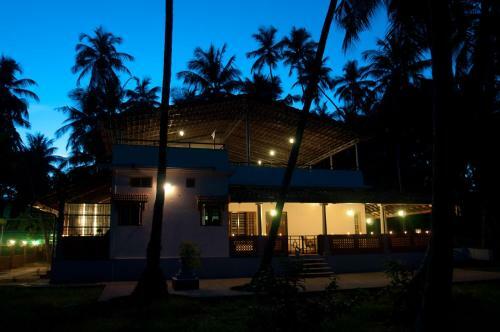 Suragi Holiday Home