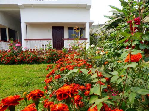 Hotel Samriddhi Banquet Garden & Resorts