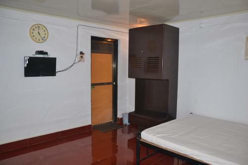 Hotel Sannidhya