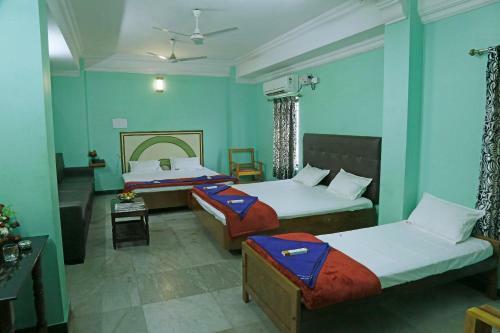 Hotel Ganga Palace