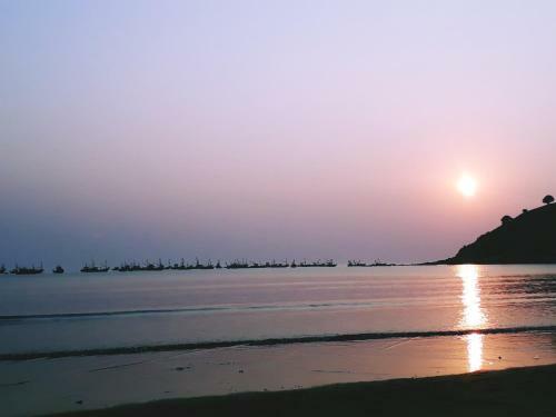 Reena Cottage Villa Bungalow 4
