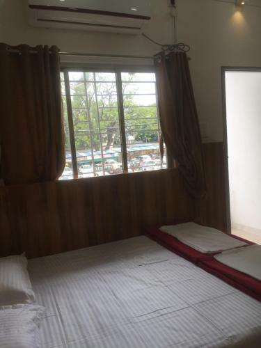 Hotel Joshi Yatri Niwas