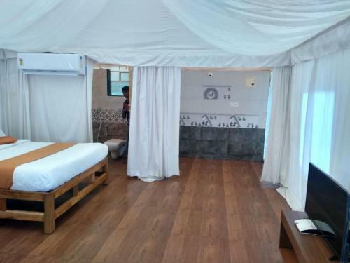 Hotel Eka Resort