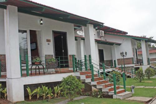 Hotel Eka Resort
