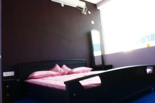 Hotel The Royal Panacea