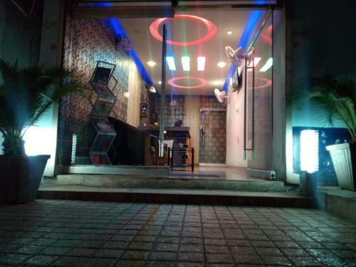 Hotel The Royal Panacea