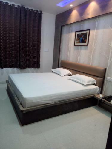Hotel Gokul Palace