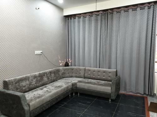 Hotel Gokul Palace