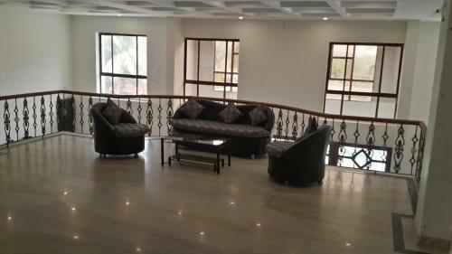 Hotel Paramount Inn