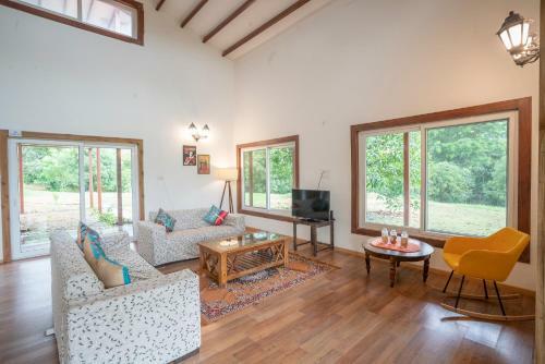 Villa Saffronstays Opal And Jade