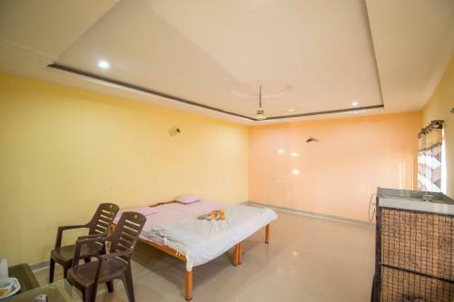 Hotel Anmol Resorts