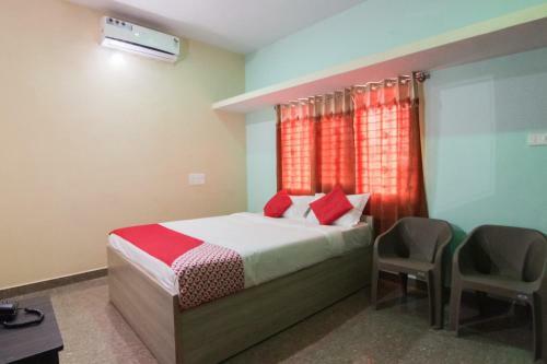 Hotel Oyo 13649 Megalahatti Ventures