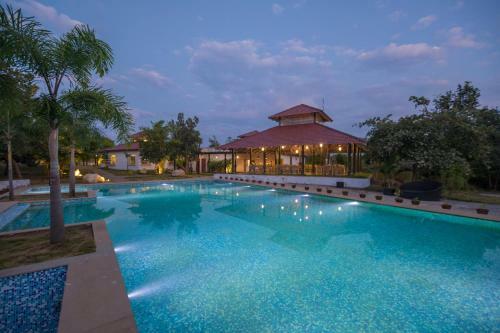 Tuli Veer Bagh Resort