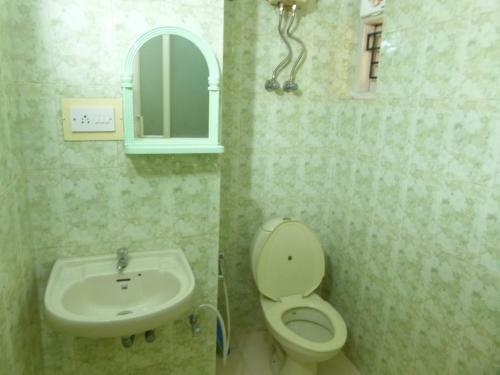 3 Bhk Fully Furnished Serviced Apartment
