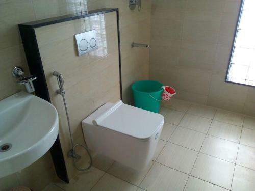 Hotel Aadhi