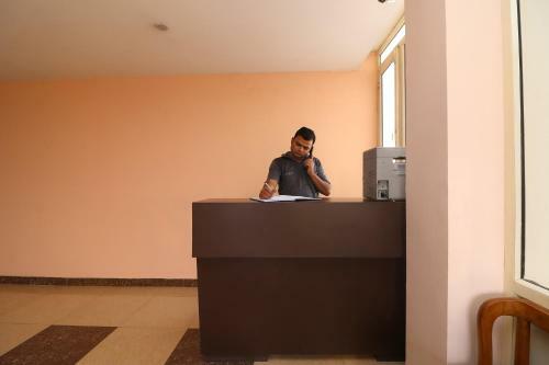 Oyo 5587 Hotel Zaayka