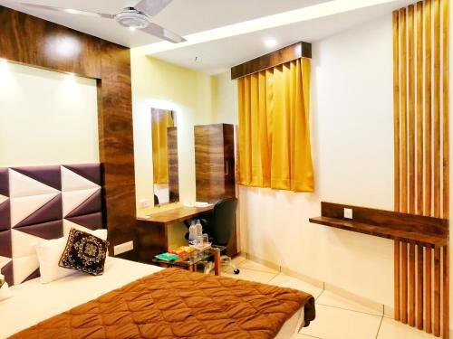Hotel Anand Corner