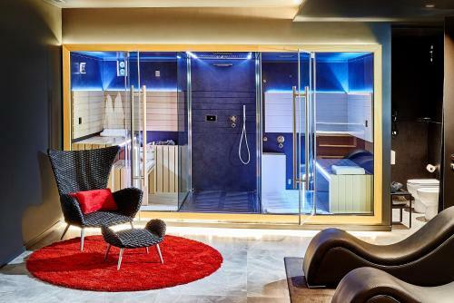 Hotel Secret Room