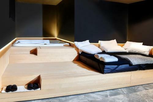 Hotel Secret Room