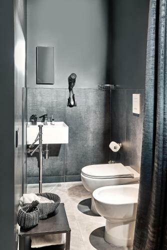 Hotel Secret Room