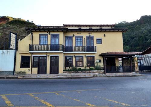 Boroni Palace Hotel