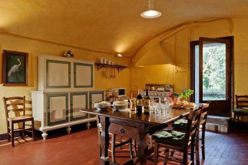 Pralungo Apartment Sleeps 10 Pool Air Con Wifi