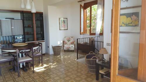Apartamento Anna: Ampio Appartamento Con Terrazza Vista Mare