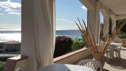 Apartamento Anna: Ampio Appartamento Con Terrazza Vista Mare