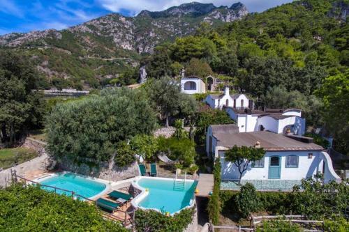 Maiori Villa Sleeps 12 Pool Air Con Wifi