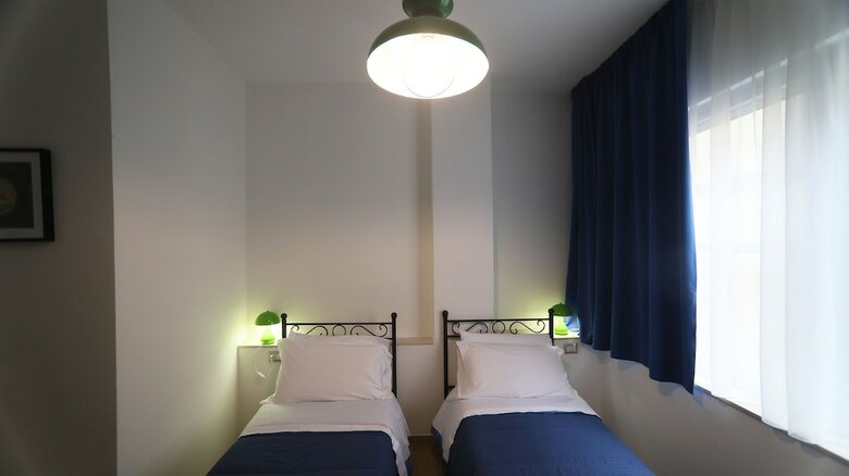 Hostal 1970 Rooms