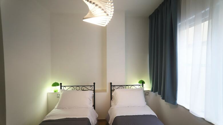 Hostal 1970 Rooms