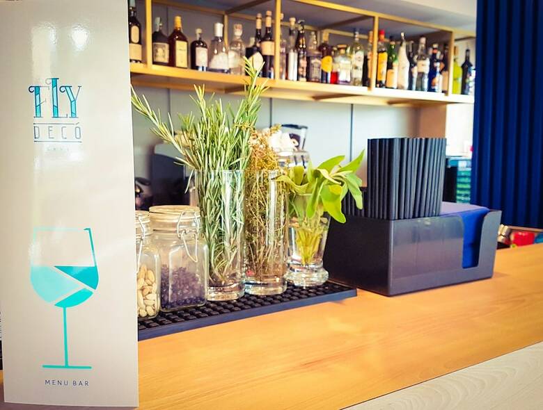 Fly Dec� Hotel