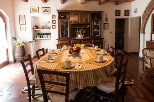 Castiglione Della Pescaia Villa Sleeps 12 Pool Wifi