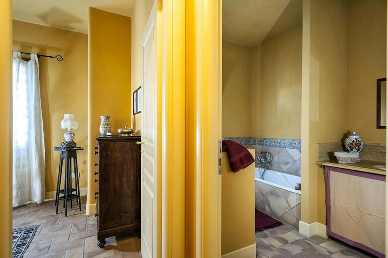 Classic Holiday Villa With Pool In Sicily, Italy
